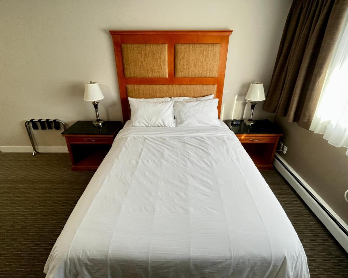 Anavada Inn & Suites - Принс-Джордж Экстерьер фото