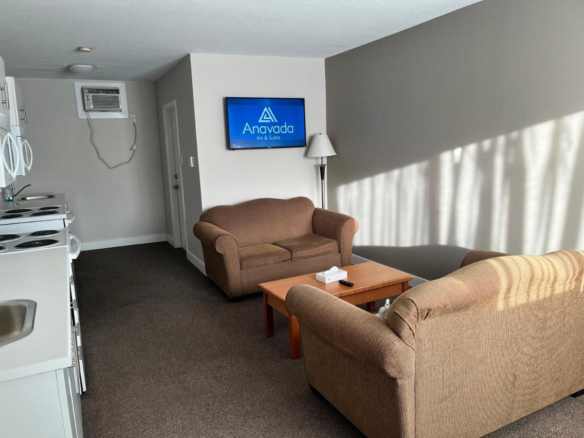 Anavada Inn & Suites - Принс-Джордж Экстерьер фото