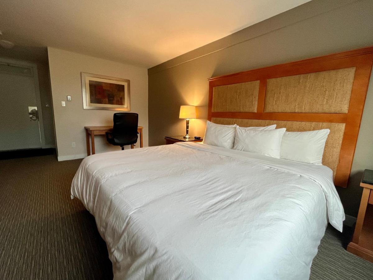Anavada Inn & Suites - Принс-Джордж Экстерьер фото